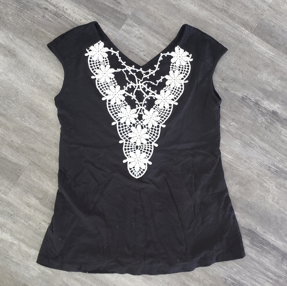 Black White Embroidered YC Tank - Picture 1 of 3
